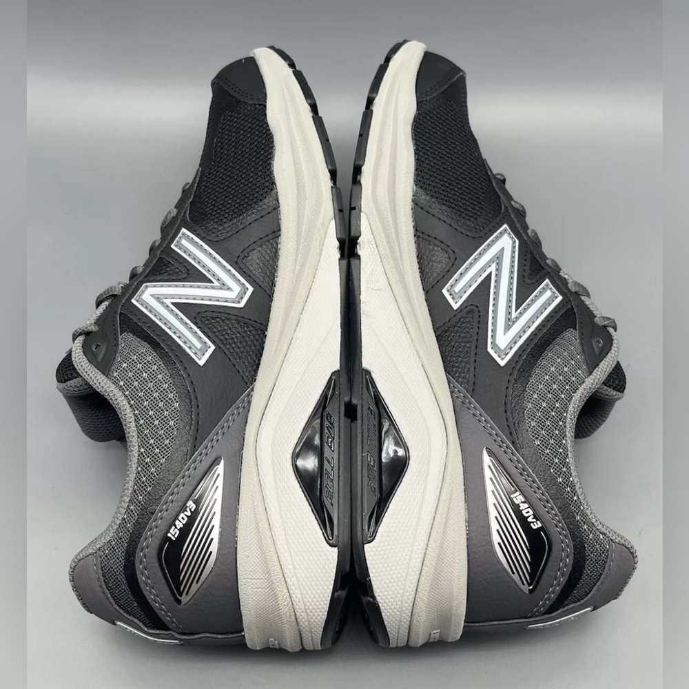 New Balance 1540 V3 Black Athletic Running Shoes Sneakers. NWOT - Picture 5 of 7